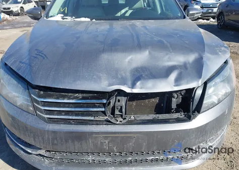 2012 Volkswagen Passat 2.5L Se z USA, uszkodzony, nr VIN 1VWBP7A36CC103705